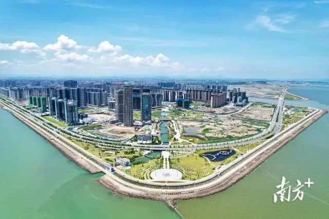 汕头华侨试验区。 南方+ 杨立轩 拍摄 图片