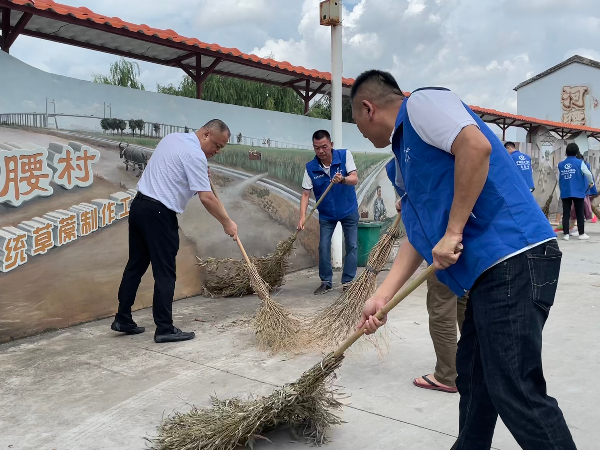 正文1_9号 ”五联五促“助力”百千万工程“——潮阳分局党支部到关埠镇河腰村开展”双报告双服务“活动.docx_2