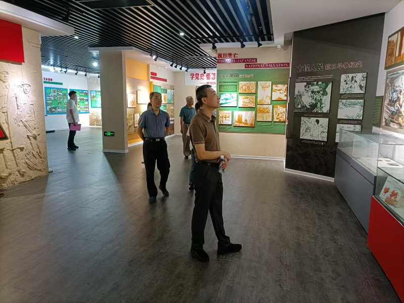 追寻历史名迹  聆听忠烈故事