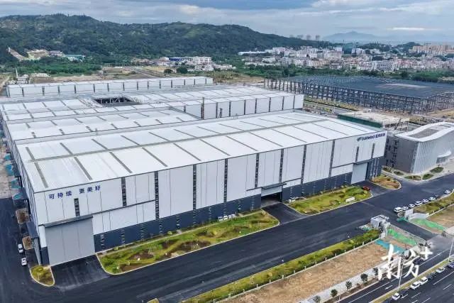 近日,全球首个“四个一体化”海上风电装备制造产业园在濠江区竣工投产。马小梅摄 图片