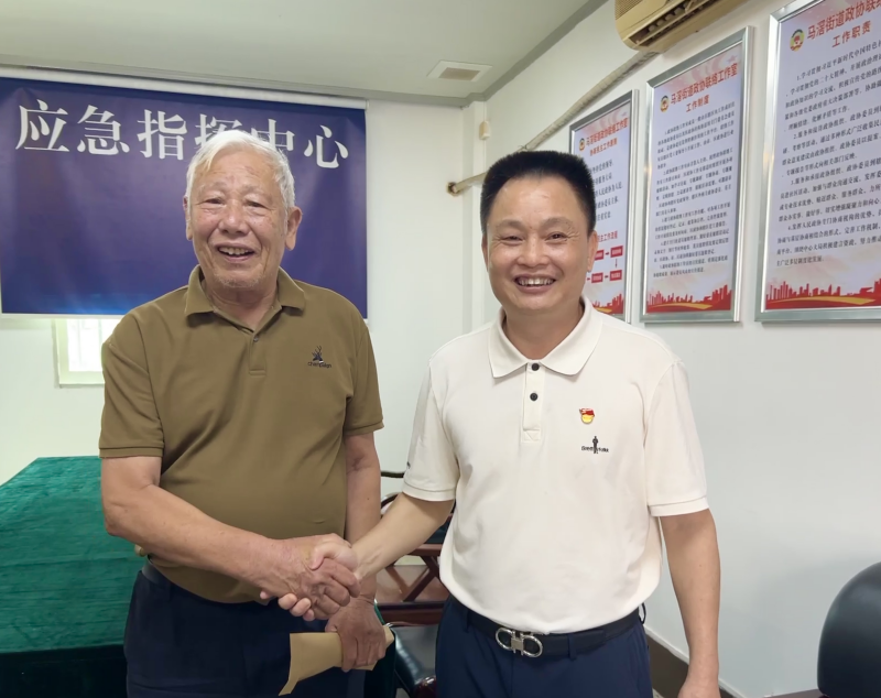 红色情系老党员 七一党声入社区