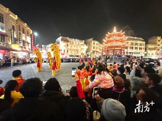 1 南方+ 张晓宜 拍摄