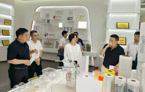 暖心鼓劲 市科技局举办2025汕头市产学研“面对面”新材料产业协同创新专场对接活动2.jpg