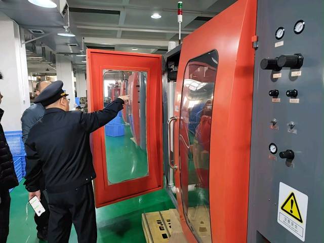 {NFC_ARTICLE.title}}